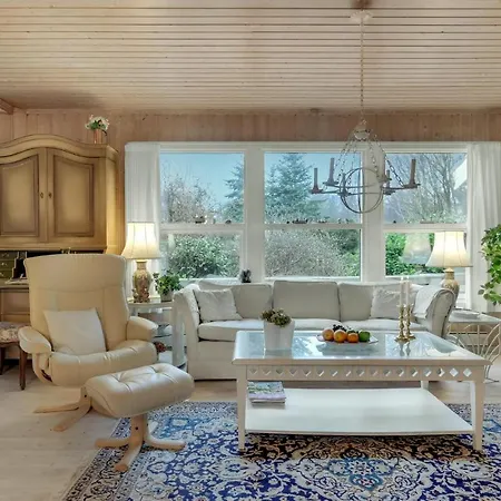 Lovely In With Kitchen בית נופש Hornbæk